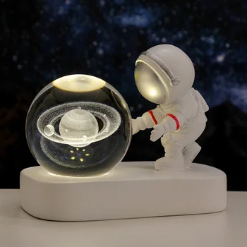 Radošā Mīlestības Astronauts Nightlight Kristāla Bumbu Gaismas Sveķu Galda Dekorēšana Home Decoration Dzimšanas Dienas Dāvana